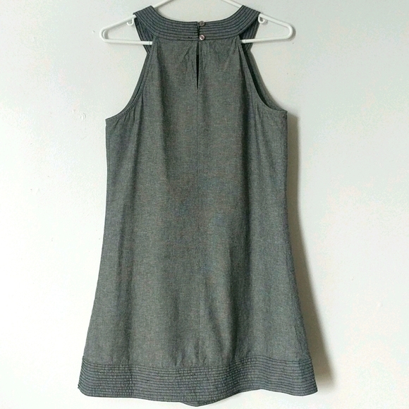 Speed Control Chambray Sleeveless Shift Dress - Picture 3 of 5